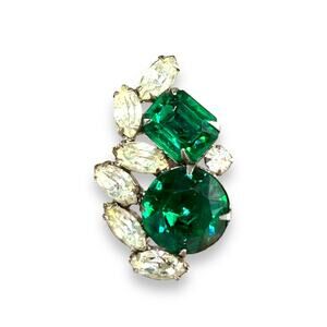 1 pc Runway Hattie Carnegie Clip Earring Emerald Green & Crystal